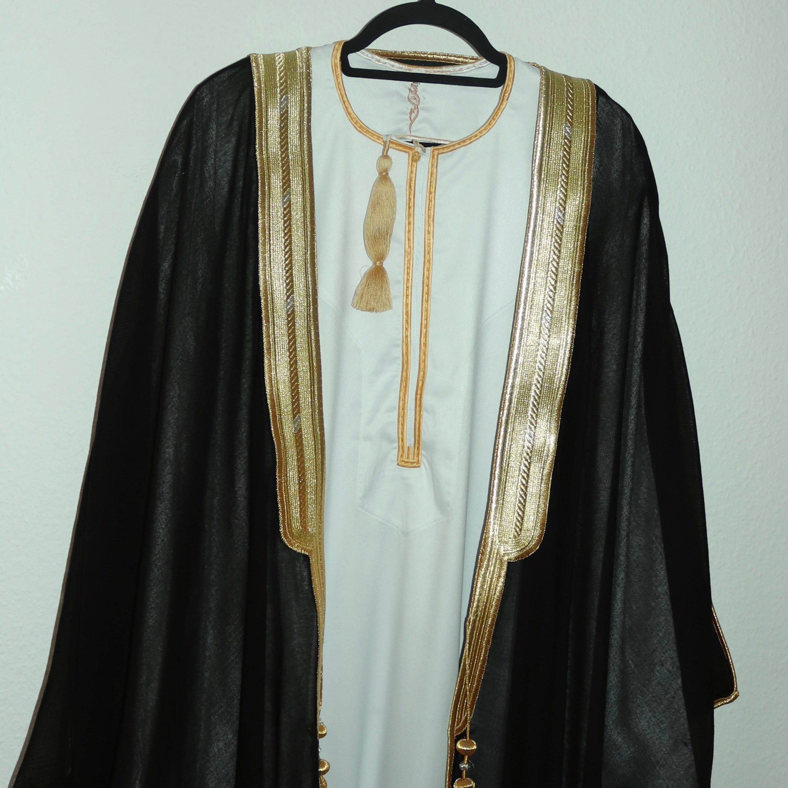 Omri Occasion Thobe - Gold