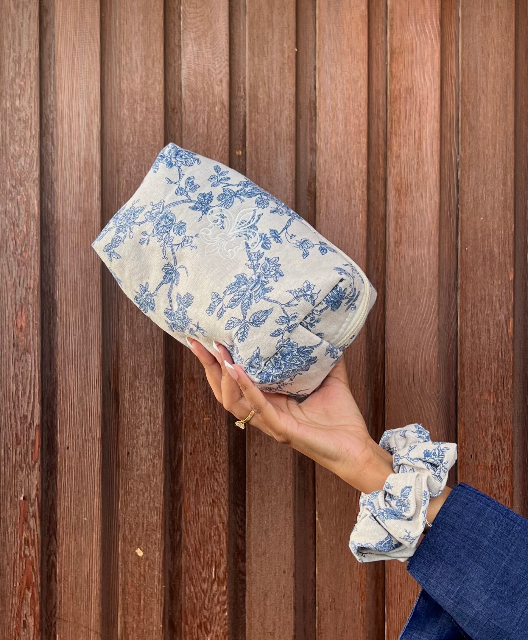 Cove Pouch & Scrunchie bundle